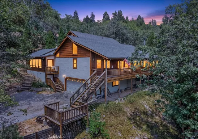 Photo 3 of Single family home for sale at 77 Park Dr, Running Springs, CA 92382 | MLS# IG26165256 | Listing updated on 2026-09-29
