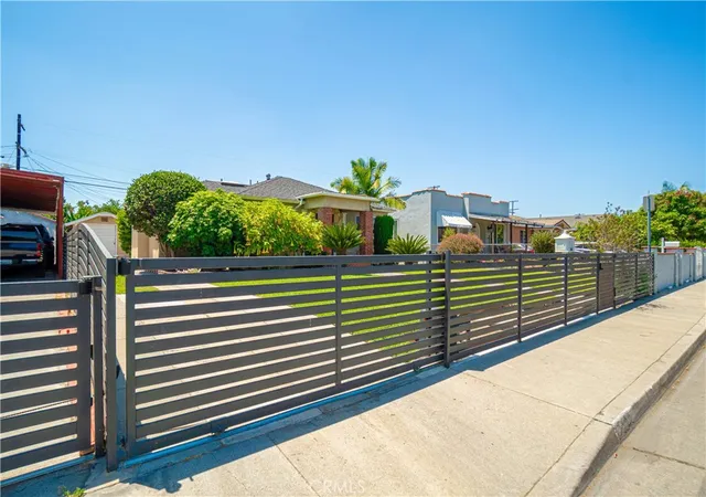 Photo 1 of Single family home for sale at 2828 Hill, Huntington Park, CA 90255 | MLS# DW26166872 | Listing updated on 2026-10-08