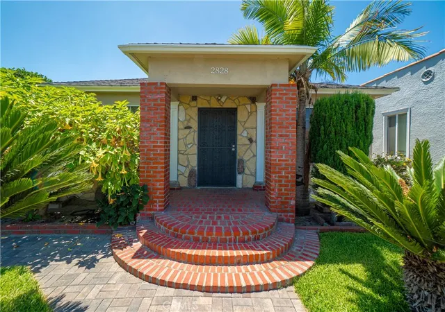 Photo 3 of Single family home for sale at 2828 Hill, Huntington Park, CA 90255 | MLS# DW26166872 | Listing updated on 2026-10-08