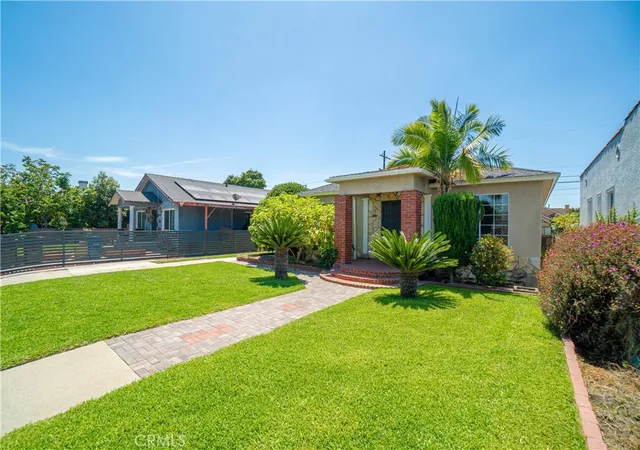 Photo 4 of Single family home for sale at 2828 Hill, Huntington Park, CA 90255 | MLS# DW26166872 | Listing updated on 2026-10-08