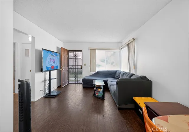 Listing Photo 5 - Condo for sale in building located at 23419 Anchor, Carson, CA 90745