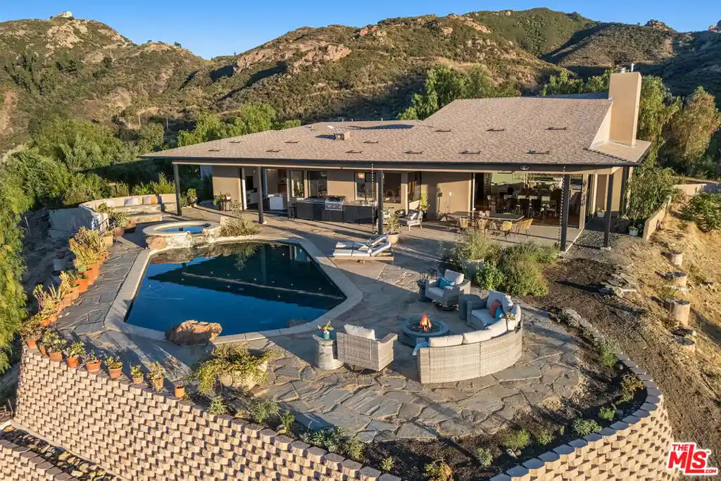 Photo 1 of Mansion for sale at 31847 Hidden Highland Rd, Agoura Hills, CA 91301 | MLS# 26863865 | Listing updated on 2026-10-16