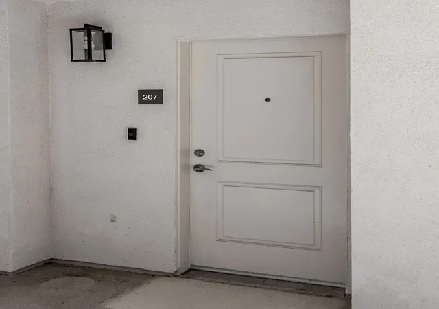Listing Photo 3 - Condo for sale in building located at 1048 Monroe St, Santa Clara, CA 95050 - Unit #207