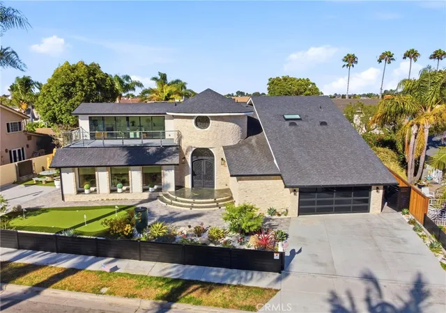 Photo 3 of Single family home for sale at 16572 Carousel, Huntington Beach, CA 92649 | MLS# OC26166984 | Listing updated on 2026-10-02