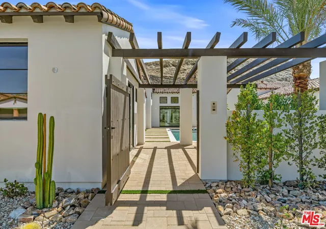 Photo 4 of Single family home for sale at 26 Santa Rosa Mountain Ln, Rancho Mirage, CA 92270 | MLS# 26865871 | Listing updated on 2026-09-28