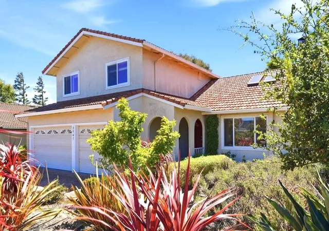 2nd image of 2547 Somerset Dr, Belmont, CA 94002 | MLS# ML82056141