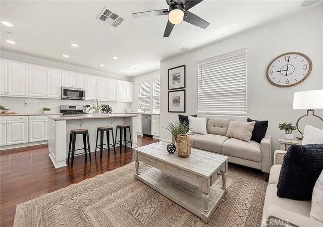 Townhouse for sale at 21 Arlington St, Ladera Ranch, CA 92694 | MLS# OC26166554