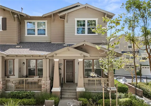 Photo 2 of Townhouse for sale at 21 Arlington St, Ladera Ranch, CA 92694 | MLS# OC26166554 | Listing updated on 2026-10-04