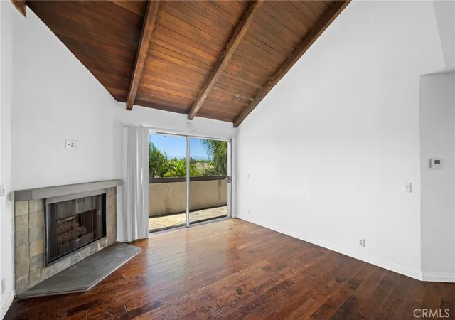 Photo 4 of Condo for sale at 20253 Keswick St #331, Winnetka, CA 91306 | MLS# GD26167123 | Listing updated on 2026-09-15