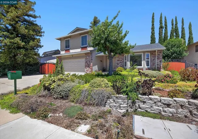 Photo 2 of Single family home for sale at 2504 Silverado Dr, Antioch, CA 94509 | MLS# 41143472 | Listing updated on 2026-10-02