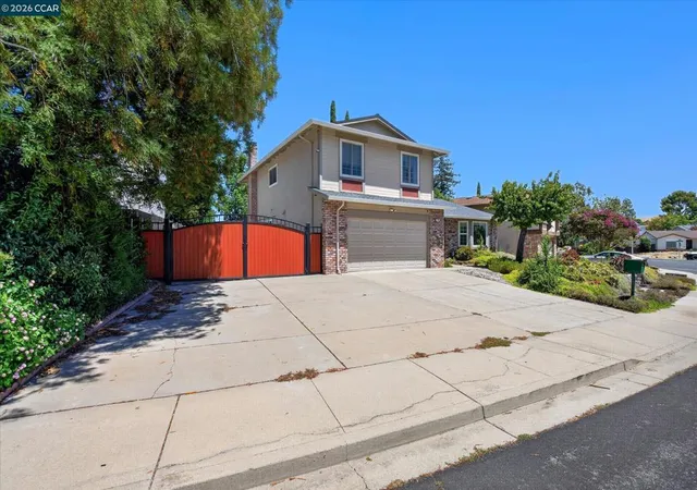 Photo 3 of Single family home for sale at 2504 Silverado Dr, Antioch, CA 94509 | MLS# 41143472 | Listing updated on 2026-10-02