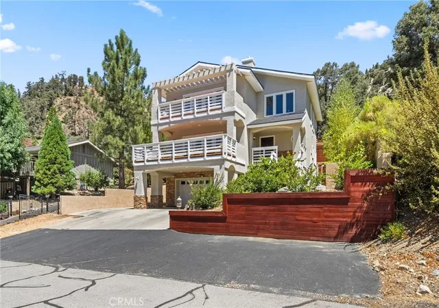 Single family home for sale at 1102 Rivera Dr, Wrightwood, CA 92397 | MLS# CV26167148