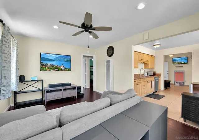 4th image of 3504 Glade St, San Diego, CA 92115 | MLS# 260018717SD