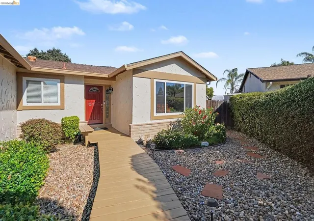 5th image of 2216 Nido Court, Antioch, CA 94509 | MLS# 41143478