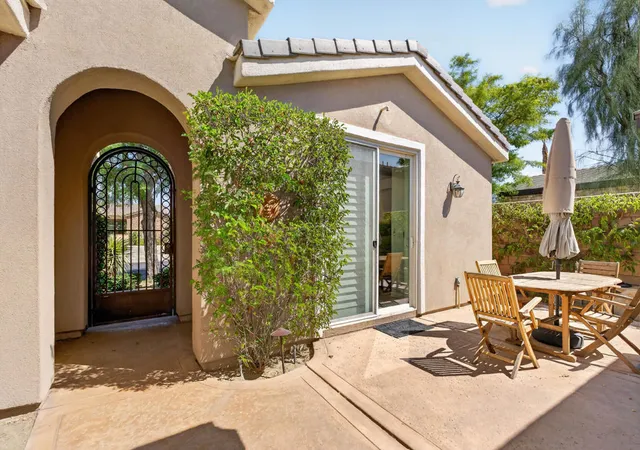 Photo 1 of Single family home for sale at 60419 Honeysuckle St, La Quinta, CA 92253 | MLS# 219150902DA | Listing updated on 2026-09-28