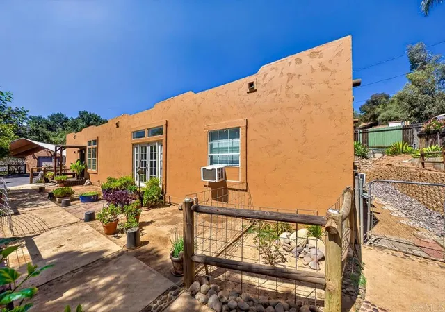 Photo 2 of Single family home for sale at 614 Snowden Pl, El Cajon, CA 92019 | MLS# PTP2605794 | Listing updated on 2026-09-22