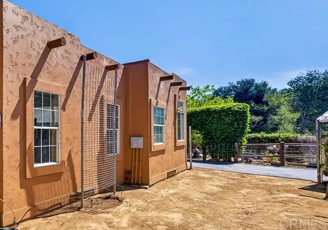 Photo 3 of Single family home for sale at 614 Snowden Pl, El Cajon, CA 92019 | MLS# PTP2605794 | Listing updated on 2026-09-22