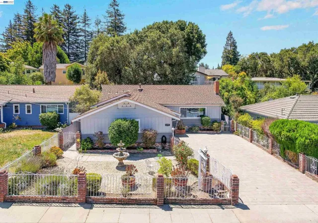 4th image of 1771 Germaine Ct, Hayward, CA 94541 | MLS# 41143491