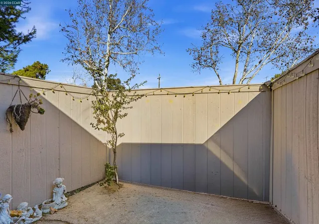 Photo 3 of Townhouse for sale at 1814 San Jose Dr, Antioch, CA 94509 | MLS# 41143493 | Listing updated on 2026-09-18