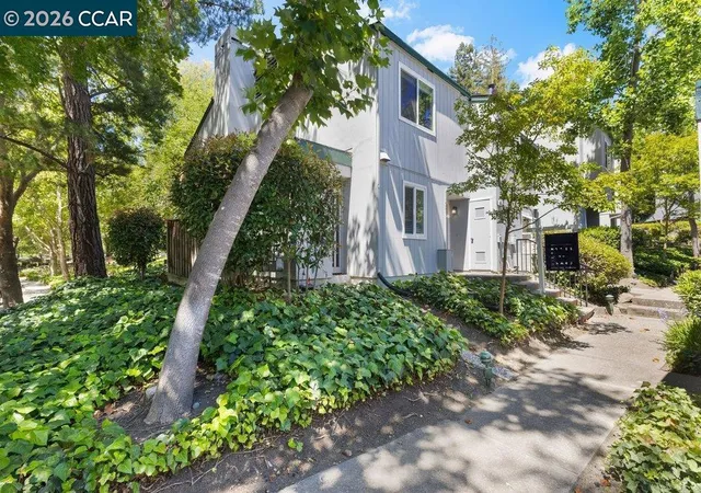 1st image of 401 Old Orchard Ct, Danville, CA 94526 | MLS# 41143496