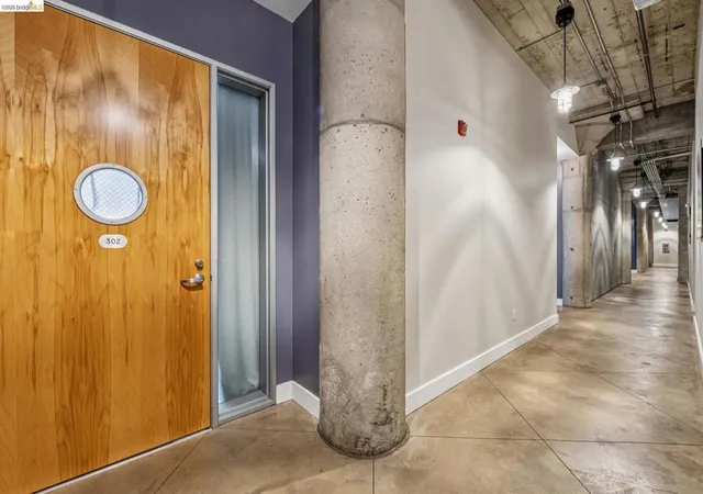 2nd image of 201 4th St #302, Oakland, CA 94607 | MLS# 41143497