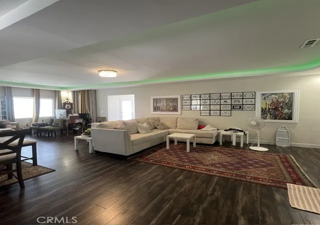 3rd image of 8901 Eton Ave #11, Canoga Park, CA 91304 | MLS# SR26167387