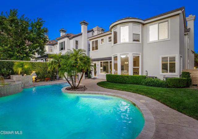 Photo 3 of Single family home for sale at 961 Alexandra Ct, Oak Park, CA 91377 | MLS# 226003642 | Listing updated on 2026-10-09