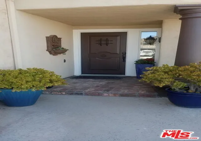 Photo 2 of Single family home for sale at 40523 Corte De Opalo, Murrieta, CA 92562 | MLS# 26866819 | Listing updated on 2026-10-05