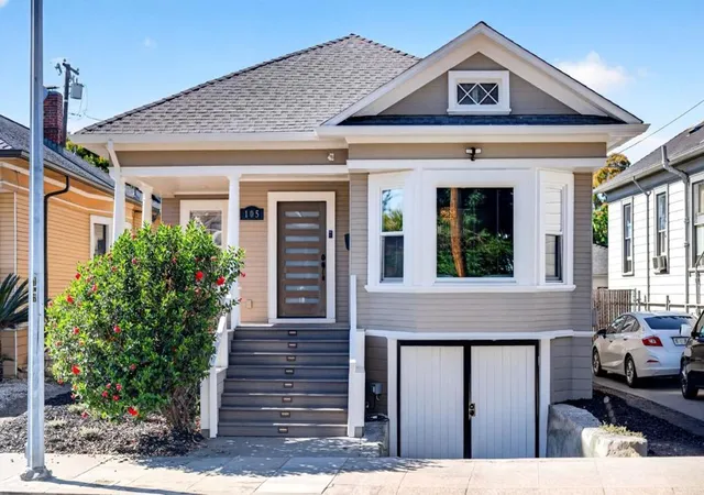 Photo 3 of Sale Pending at 105 Fox Ave, San Jose, CA 95110 | MLS# ML82046469 | Listing updated on 2026-10-09