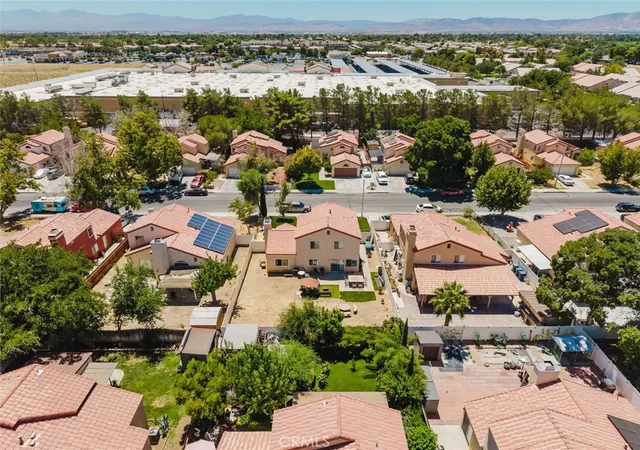 Photo 4 of Single family home for sale at 1745 E Norberry St, Lancaster, CA 93535 | MLS# SR26167386 | Listing updated on 2026-09-21