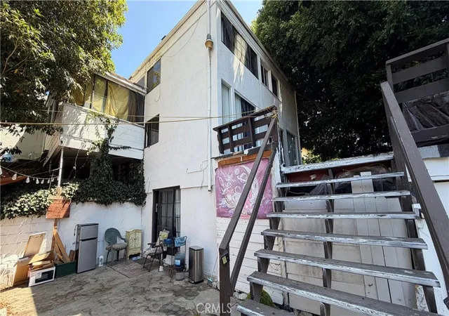 Photo 3 of Single family home for sale at 4258 Don Luis, Los Angeles, CA 90008 | MLS# IN26167453 | Listing updated on 2026-10-02