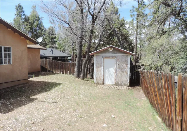 5th image of 745 Sunset, Sugarloaf, CA 92386 | MLS# IG26167306