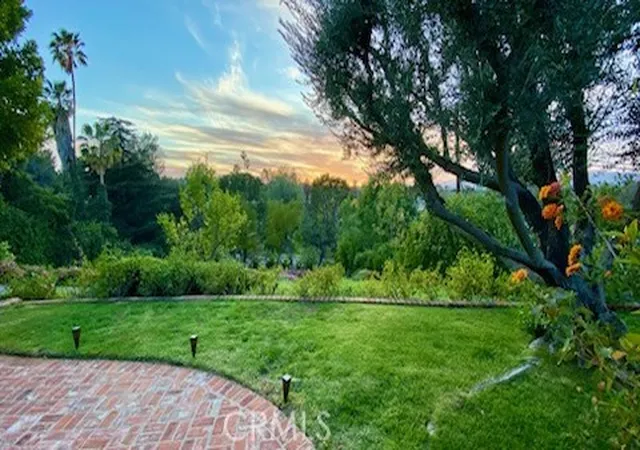 Photo 2 of Single family home for sale at 5950 Winnetka, Woodland Hills, CA 91367 | MLS# SR26164625 | Listing updated on 2026-10-06
