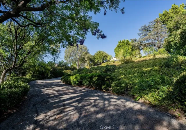 Photo 3 of Single family home for sale at 5950 Winnetka, Woodland Hills, CA 91367 | MLS# SR26164625 | Listing updated on 2026-10-06