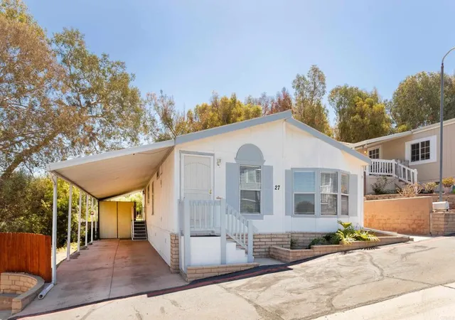 Photo 2 of Manufactured home for sale at 1333 Olive Ave #SPC 27, Vista, CA 92083 | MLS# NDP2607218 | Listing updated on 2026-10-06