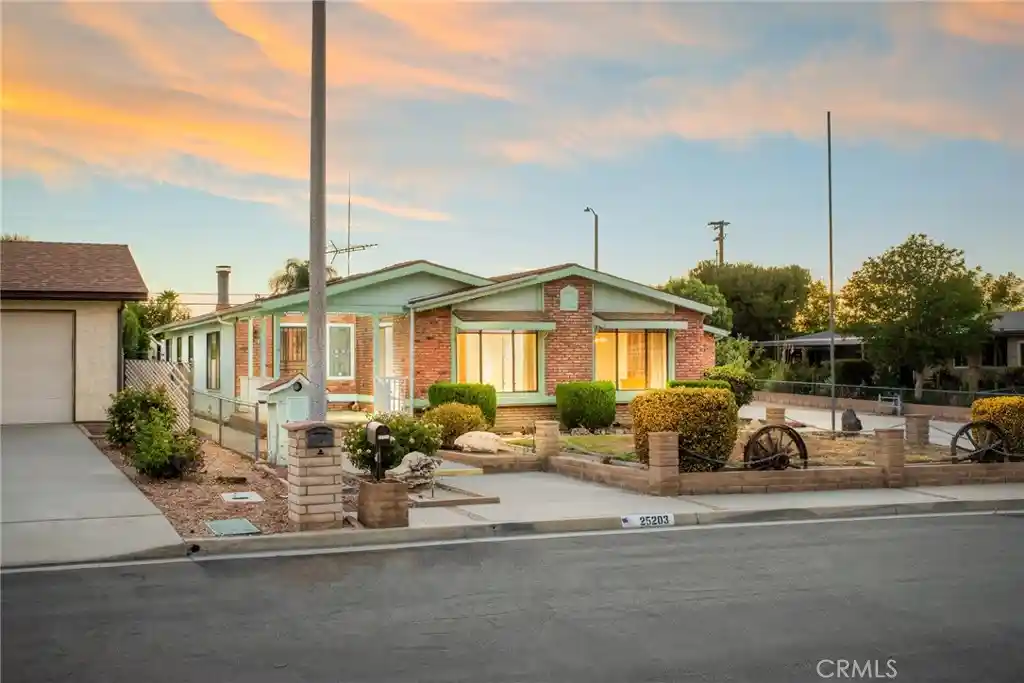 Photo 1 of Manufactured home for sale at 25203 W Posey Dr, Hemet, CA 92544 | MLS# SW26166441 | Listing updated on 2026-10-23