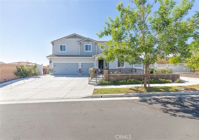 Photo 3 of Sale Pending at 34242 Faircrest St, Murrieta, CA 92563 | MLS# SW26167535 | Listing updated on 2026-10-04