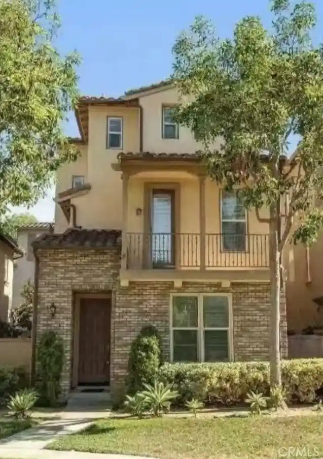 Photo 1 of Condo for sale at 12 Tall Oak, Irvine, CA 92603 | MLS# OC26167614 | Listing updated on 2026-10-28