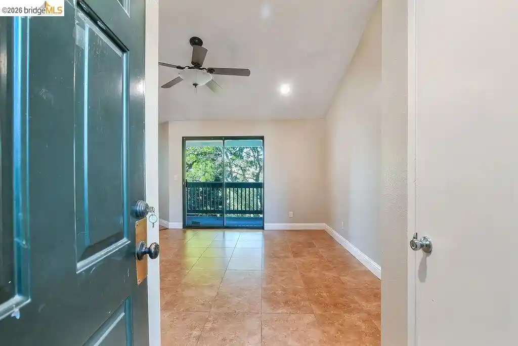 Listing Photo 2 - Condo for sale in 2819 Winding Ln located at 2819 Winding Ln, Antioch, CA 94531 - Unit 2819 Winding Ln