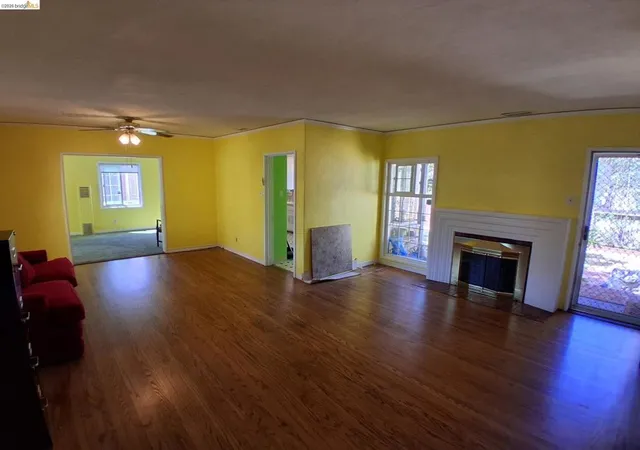 4th image of 125 Oak Pl, Pittsburg, CA 94565 | MLS# 41143547