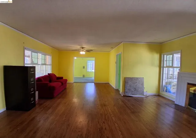 5th image of 125 Oak Pl, Pittsburg, CA 94565 | MLS# 41143547