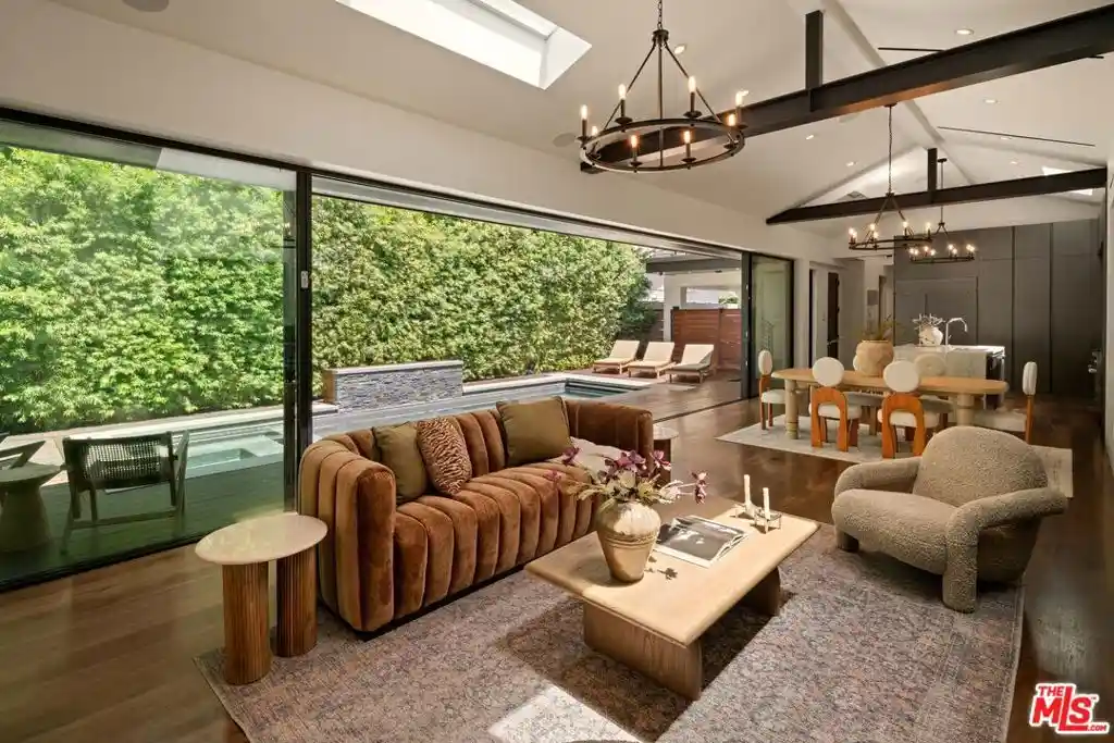 Photo 1 of Single family home for sale at 527 Norwich Dr, West Hollywood, CA 90048 | MLS# 26865357 | Listing updated on 2026-08-30