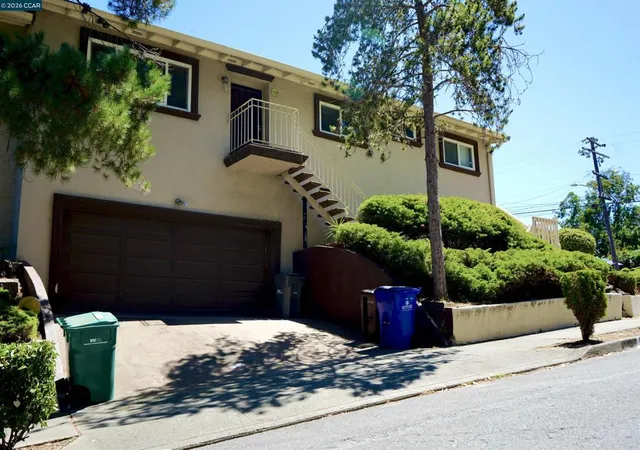 Photo 1 of Sale Pending at 3700 Lundholm Ave, Oakland, CA 94605 | MLS# 41143553 | Listing updated on 2026-09-10