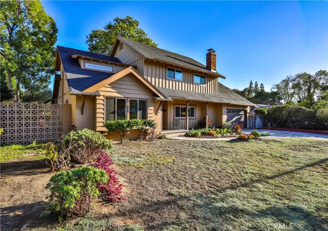 Single family home for sale at 846 W 10th Street, Claremont, CA 91711 | MLS# CV26164567 | Listing updated on 2026-10-11