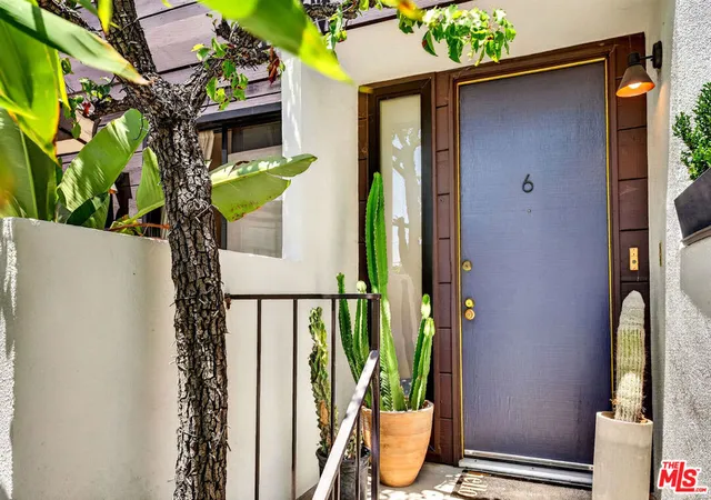 Photo 2 of Condo for sale at 1314 17th Street #6, Santa Monica, CA 90404 | MLS# 26866925 | Listing updated on 2026-09-16