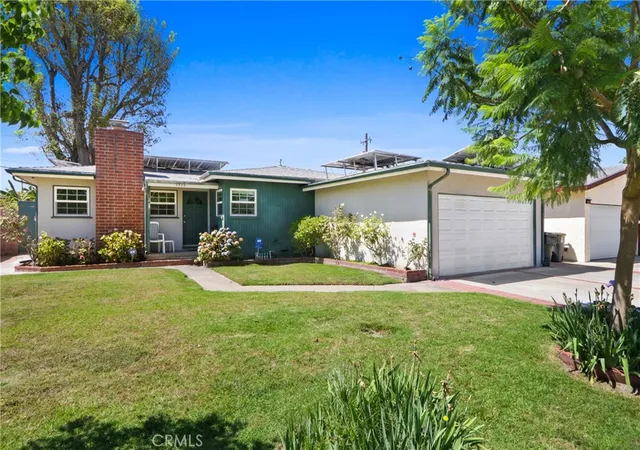 Photo 1 of Sale Pending at 2856 W Rowland Cir, Anaheim, CA 92804 | MLS# PW26160872 | Listing updated on 2026-10-27