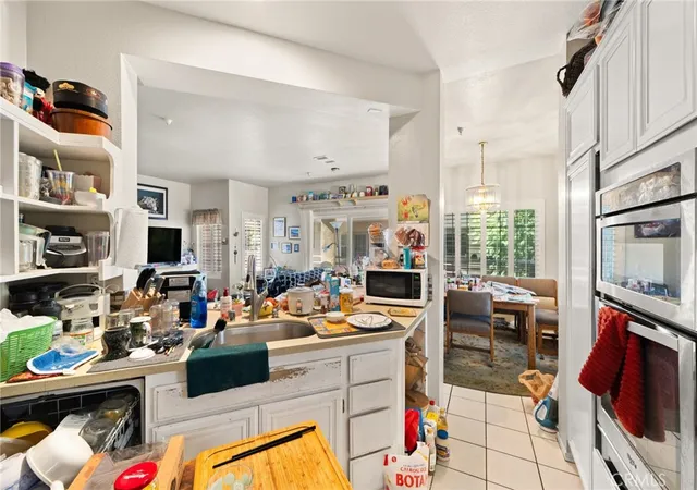 Photo 4 of Townhouse for sale at 14021 Lemoli, Hawthorne, CA 90250 | MLS# CV26166688 | Listing updated on 2026-09-23