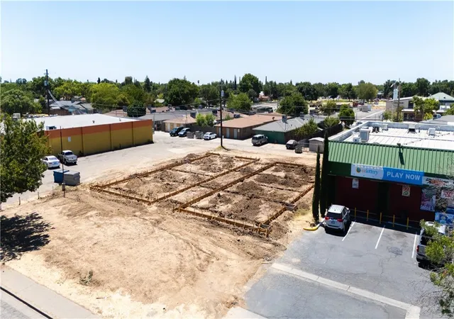 Land for sale at 1248 West 9th, Merced, CA 95341 | MLS# MC26165216