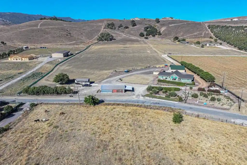 Photo 1 of Single family home for sale at 991 Riverside Rd, Hollister, CA 95023 | MLS# ML82056269 | Listing updated on 2026-10-30