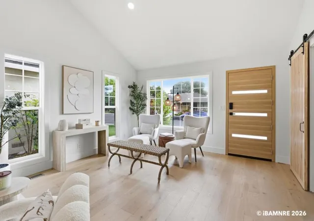 3rd image of 679 Cupples Ct, Santa Clara, CA 95051 | MLS# ML82056271